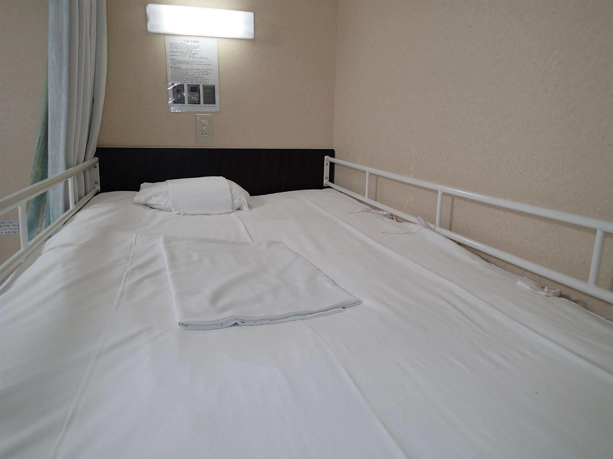 Namba Hostel أوساكا المظهر الخارجي الصورة